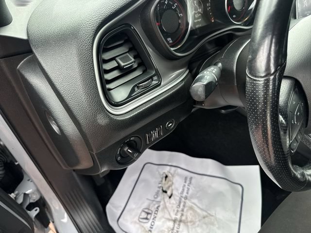 Used 2022 Dodge Challenger GT RWD image 12