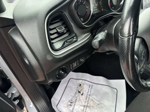 Used 2022 Dodge Challenger GT RWD image 12