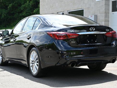 Used 2018 INFINITI Q50 Luxe w/ Essential Package (3.0T Luxe) AWD/4WD image 4