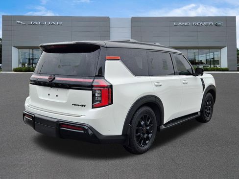 Used 2025 Nissan Armada PRO-4X w/ Pro-4X Premium Package AWD/4WD image 4