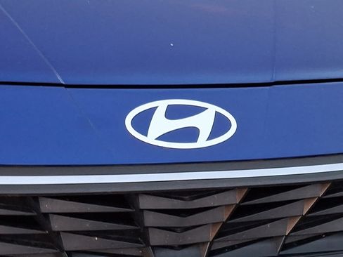 Certified 2024 Hyundai Elantra SEL FWD image 8