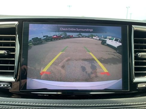Used 2025 Chrysler Pacifica Limited FWD image 31