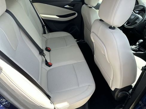 Certified 2023 Buick Encore GX Preferred FWD image 28