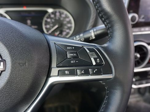 Used 2025 Nissan Sentra SV w/ All-Weather Package FWD image 9