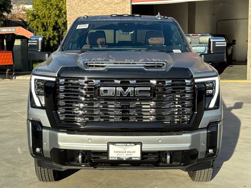 New 2026 GMC Sierra 3500 Denali Ultimate w/ LPO, Black Badging Package image 5