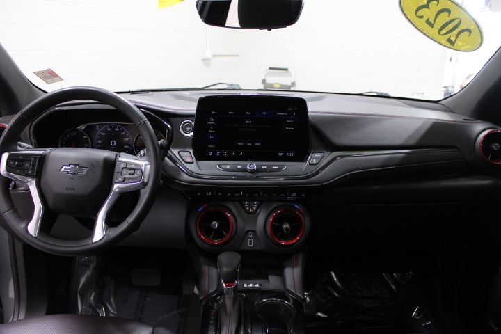 Used 2023 Chevrolet Blazer RS w/ Driver Confidence II Package AWD/4WD image 2