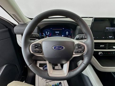 New 2026 Ford Explorer Active w/ Active Comfort Package image 11