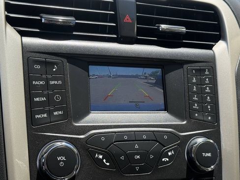 Used 2016 Ford Fusion SE w/ Equipment Group 502A FWD image 9