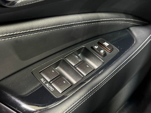Used 2015 Lexus LS 460 AWD w/ F Sport Package image 27