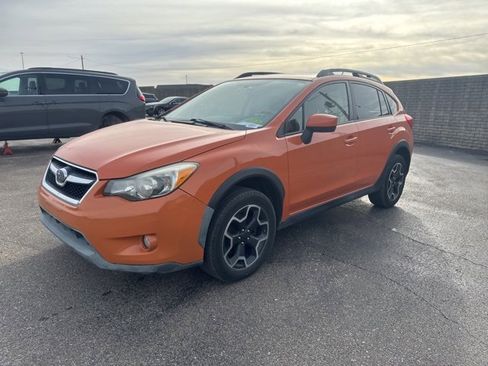 Used 2015 Subaru Crosstrek 2.0i Premium w/ Moonroof Package image 3