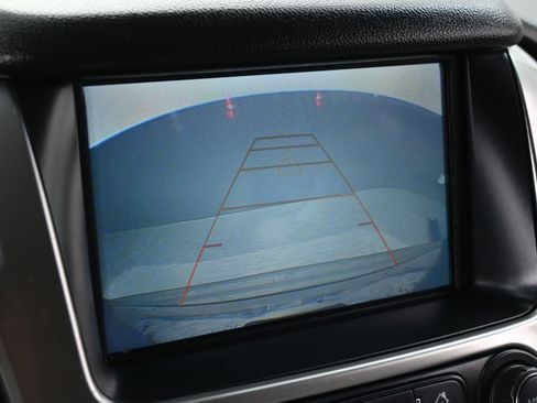 Used 2020 Chevrolet Tahoe LT RWD image 17