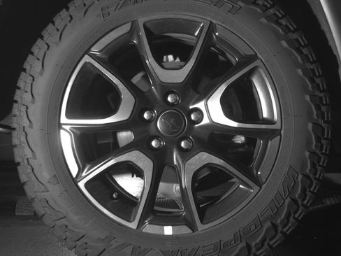 Used 2025 Jeep Compass Trailhawk AWD/4WD image 15