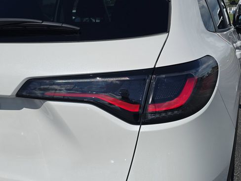 Certified 2026 Honda HR-V LX image 8