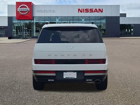 Used 2025 Hyundai Santa Fe Limited FWD image 6