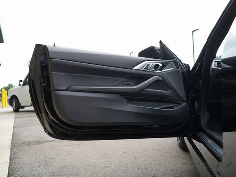 Used 2024 BMW 430i Convertible w/ Convenience Package image 36