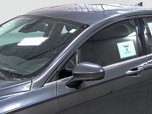 Used 2019 Ford Fusion SE image 8