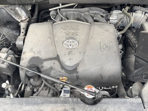 Used 2019 Toyota Highlander Limited Platinum AWD/4WD image 34