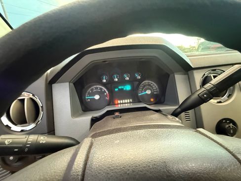 Used 2013 Ford F250 XLT image 12