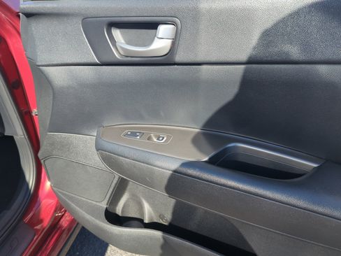 Used 2019 Kia Optima S image 16