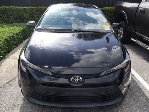 Used 2024 Toyota Corolla LE FWD image 5