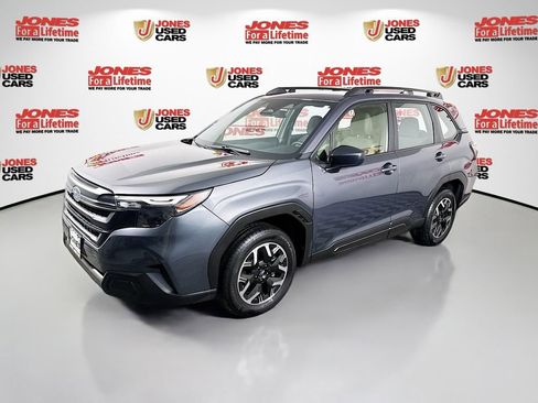 Certified 2025 Subaru Forester Base image 12