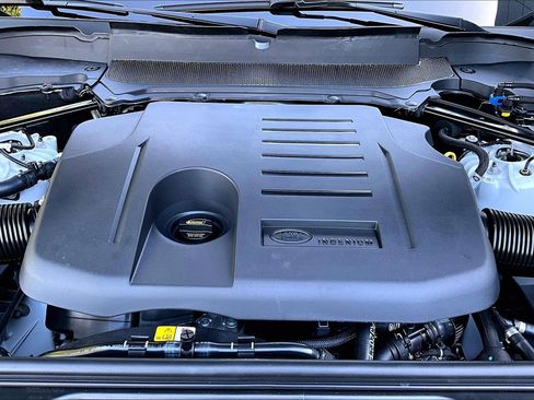 New 2026 Land Rover Discovery Limited Edition image 11