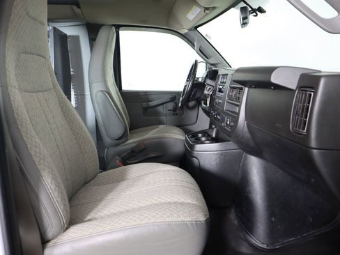 Used 2020 Chevrolet Express 2500 w/ Communications Package image 15