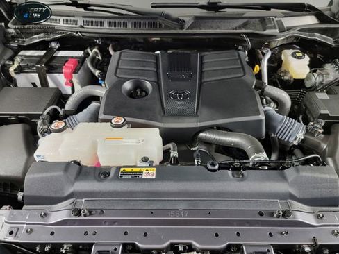 Used 2024 Toyota Tundra Limited image 36