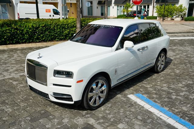 Used 2022 Rolls-Royce Cullinan AWD/4WD image 10