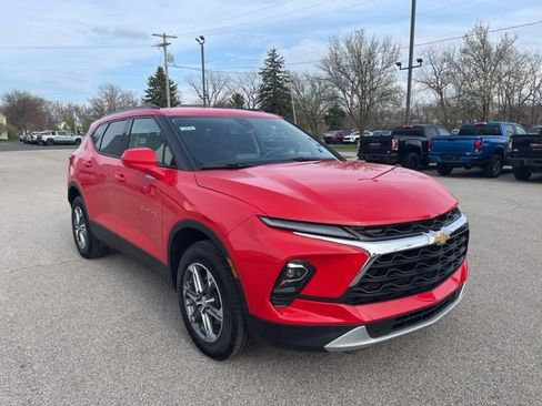 Used 2024 Chevrolet Blazer LT w/ Convenience Package FWD image 12