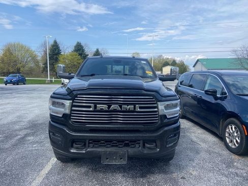 Used 2022 RAM 2500 Laramie AWD/4WD image 2