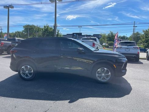 Used 2024 Chevrolet Blazer LT w/ Convenience Package FWD image 21