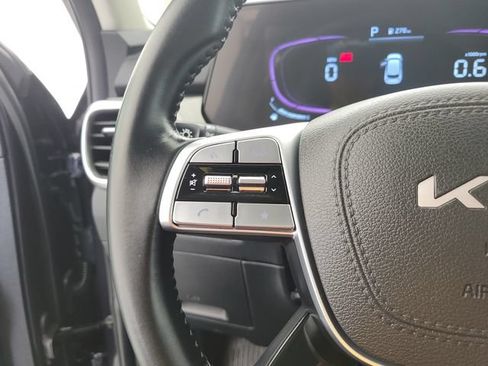 Used 2025 Kia Telluride S FWD image 22