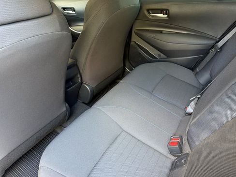 Used 2022 Toyota Corolla SE w/ SE Premium Package FWD image 4