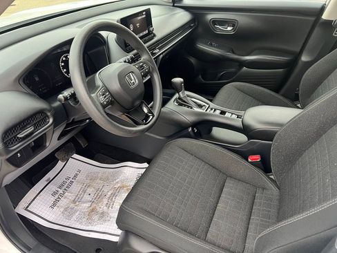 Used 2023 Honda HR-V LX image 8