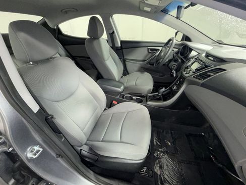 Used 2015 Hyundai Elantra SE w/ Option Group 02 image 25