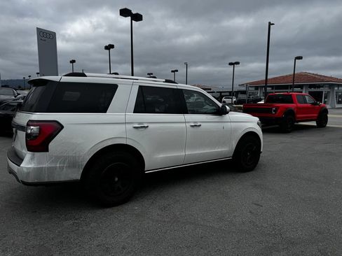 Used 2021 Ford Expedition Limited AWD/4WD image 2