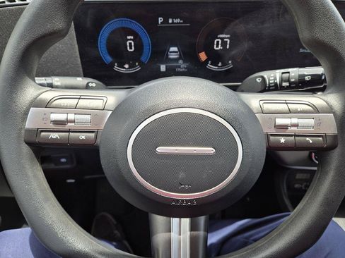 Used 2025 Hyundai Kona SE FWD image 20
