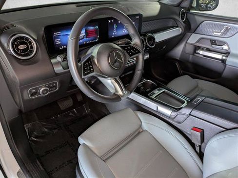 Used 2026 Mercedes-Benz GLB 250 image 13
