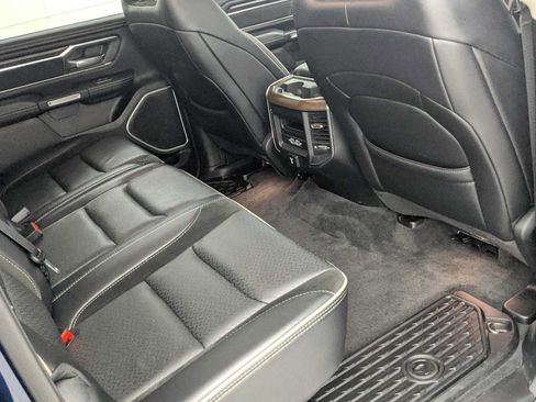 Used 2022 RAM 1500 Laramie AWD/4WD image 26