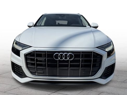 Used 2023 Audi Q8 Premium image 2