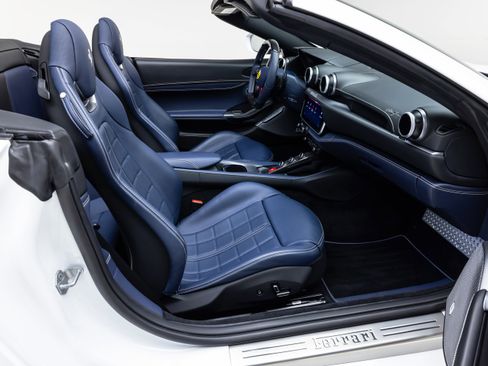 Certified 2023 Ferrari Portofino M RWD image 51