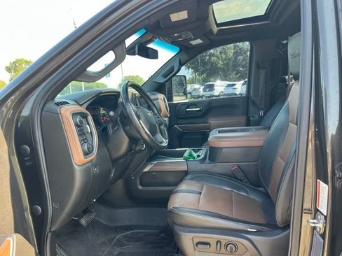 Used 2022 Chevrolet Silverado 2500 High Country w/ Safety Package II AWD/4WD image 17