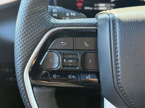 Used 2025 Toyota Tundra Platinum image 9