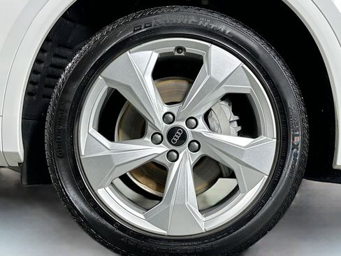 Used 2023 Audi Q5 2.0T Premium Plus w/ Premium Plus Package image 11