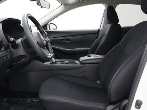 Used 2024 Nissan Sentra S FWD image 17