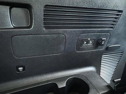 Used 2025 Kia Sorento SX FWD image 54