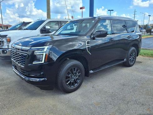 Used 2025 Nissan Armada SV AWD/4WD image 4