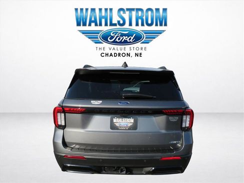 Used 2025 Ford Explorer ST-Line AWD/4WD image 4