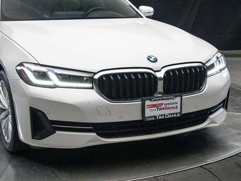 Used 2022 BMW 530i xDrive w/ Premium Package AWD/4WD image 3